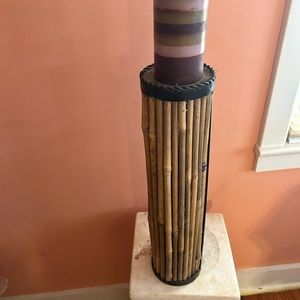 Candle holder w/candle